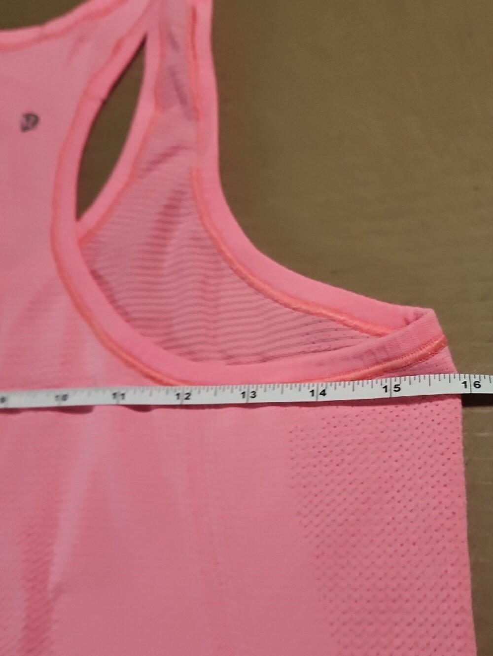 Lululemon Swiftly Tech Racerback - Picture 8 of 8